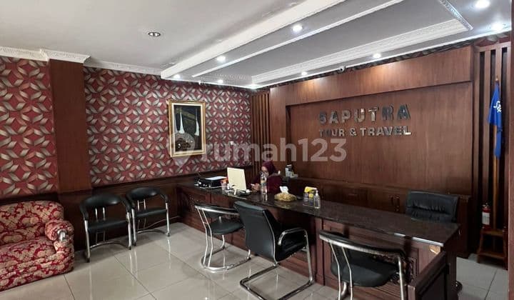 For Rent/For Sale 3 Strategic Shophouses in Depok LT:750/LB:300m2/11.125