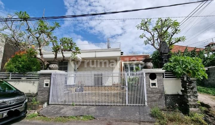 Rumah 2 Lantai SHM Siap Huni Selangkah Dari Mall Living World Denpasar, Bali