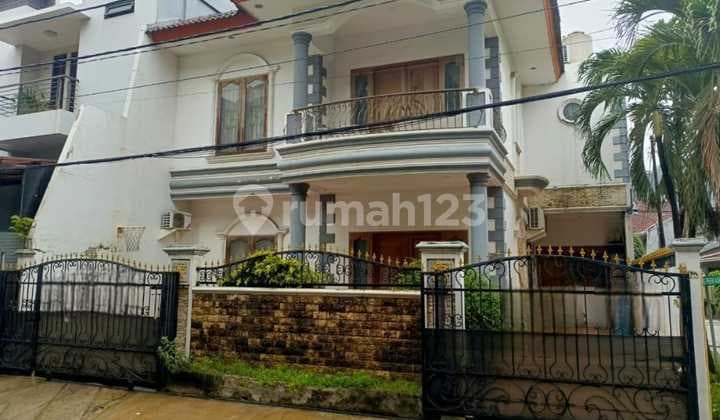 Di Sunter Agung,Dijual Rumah Bagus 2 Lantai Full Furnish