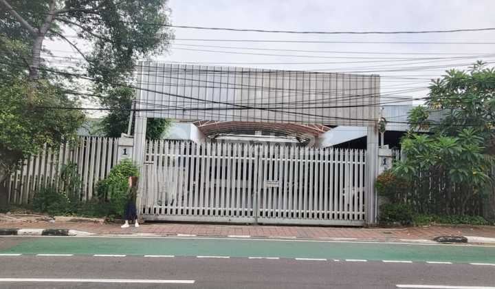 Jatinegara, Dijual Ex Pabrik di Jalan I Gusti Ngurah Rai Cipinang Muara Jatinegara Jakarta Timur
