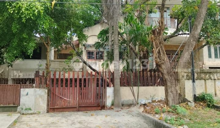 Rumah Tua Di Ancol 96 Meter Hadap Timur Laut