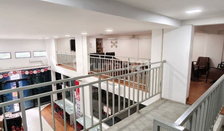 Cakung,Disewakan 2 Ruko Gandeng 240 M Bagus dan Murah 4 Lantai