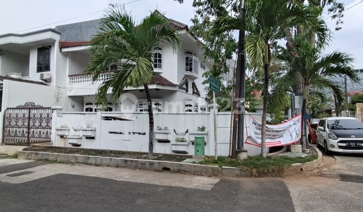 Disewa Rumah 2 Lantai 200 M Di Sts