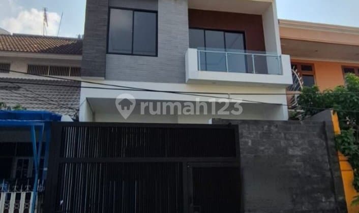 Agung Barat, Brand New 3-Story House Beautiful and for Rent