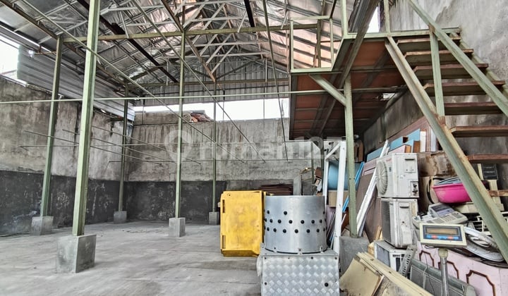Cempaka Putih 300 M Warehouse for Rent