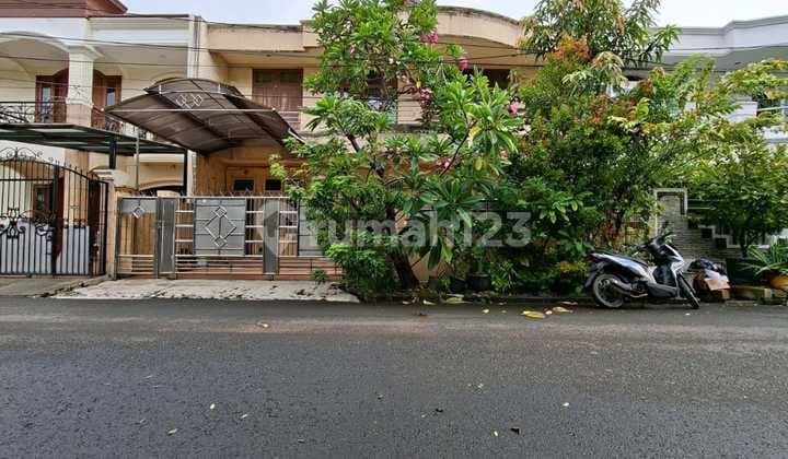 Gading Kirana,Dijual Rumah Murah 2 Lantai