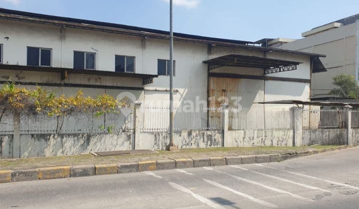 Gudang Hoek Timur Selatan Di Pulo gadung 5502 m