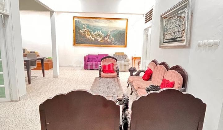 Tebet,Dijual Rumah2 Lantai Bagus Dansiap Huni