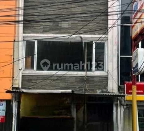 Dijual Ruko 3 Lantai di Tomang