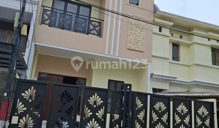 Nice 3-Story Ready-to-Use House in Kelapa Gading