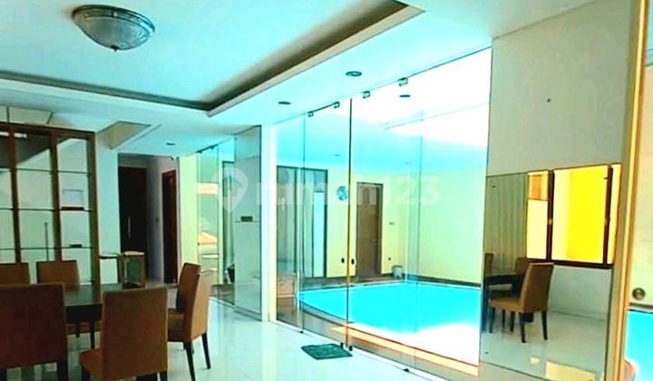 Disewakan Rumah dengan Kolam Renang di Ancol Timur,Jakarta Utara