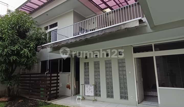 Jarang Ada !!! Jual Rumah 2 Lantai Mainroad Setiabudi