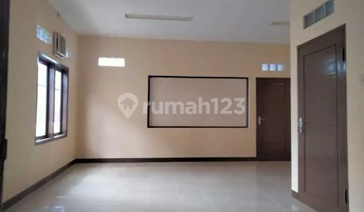 Jarang Ada !!! Sewa Ruko Siap Pakai Sudirman Cocok U/semua Usaha