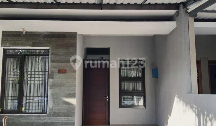 Murah !!! Sewa Rumah Minimalis 1½ Lantai, Siap Huni, Batununggal