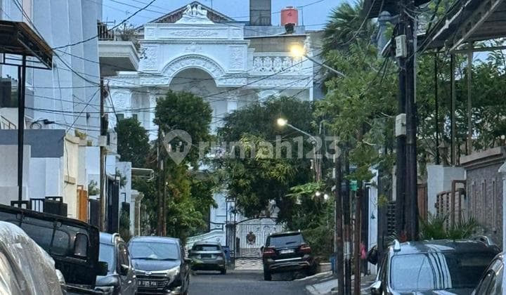 Dijual Rumah 4 Lantai di Pluit Murni Jakut