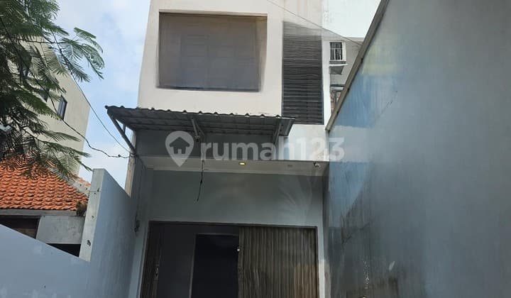 Dijual Ruko 3 lantai di Summagung Kelapa Gading