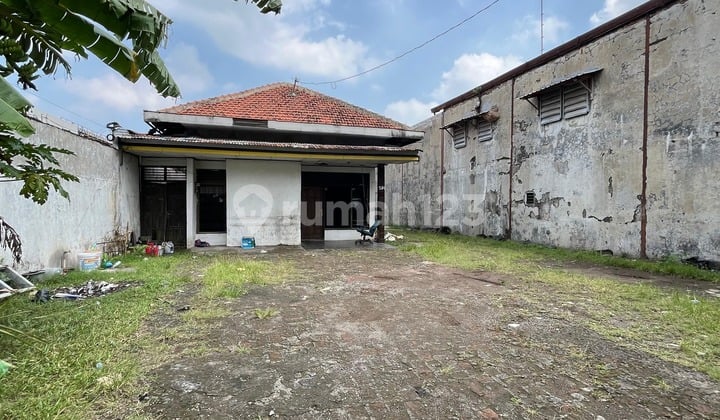 Tempa Usaha Premium Strategis Siap Pakai di Jalan Raya Majapahit