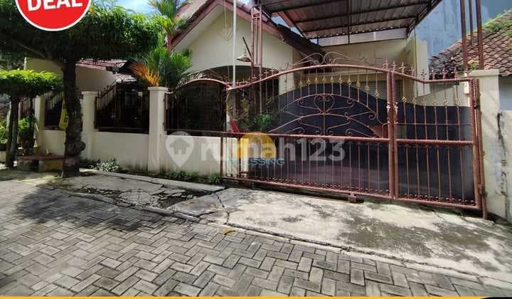Rumah Bagus Siap Huni di Jalan Nias Semarang Timur