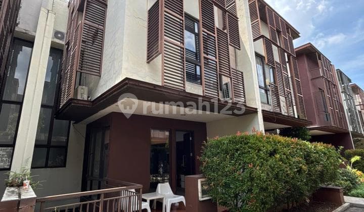 DISEWAKAN RUMAH CLUSTER WHELFORD GREENWICH BSD FULL FURNISHED RAPI SIAP PAKAI