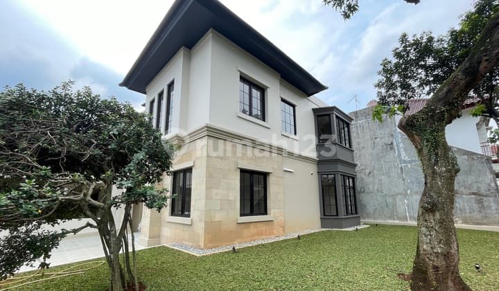 Rumah 2 Lantai Bagus Rapih dan Nyaman di Legenda Wisata Siap Huni