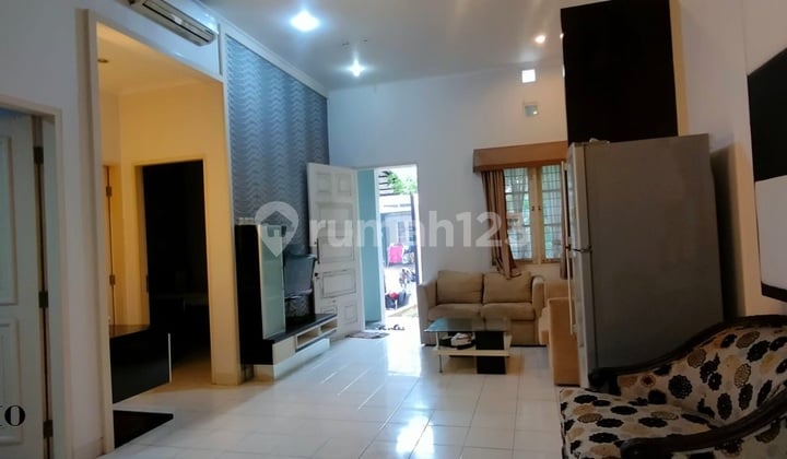 Jual Cepat Rumah Kota Wisata Bagus Furnished Lt 105 Lb 90