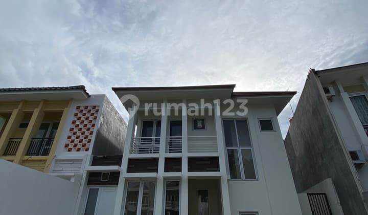 Kota Wisata 2-Story Rental House, Nice and Neat, Ready to Move In