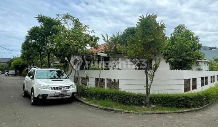 Hot Sale!!! Rumah Siap Huni Posisi Hook di Sektor 2 Bintaro Jaya