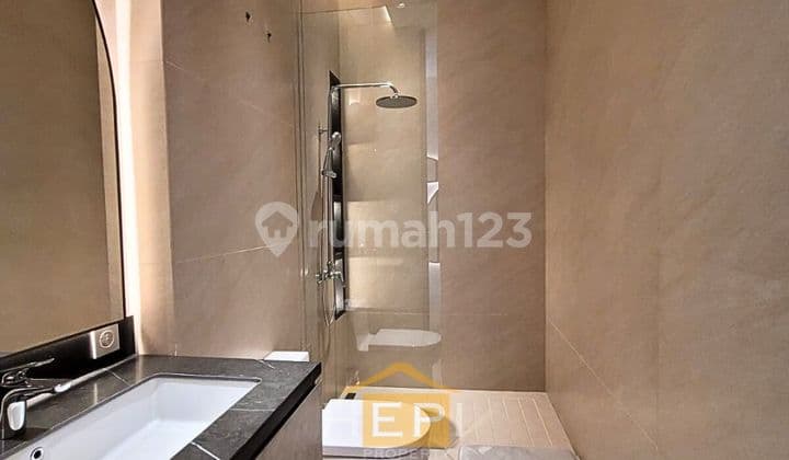 Rumah Mewah Candi Golf Semarang Tengah Kota! Ada View Kota