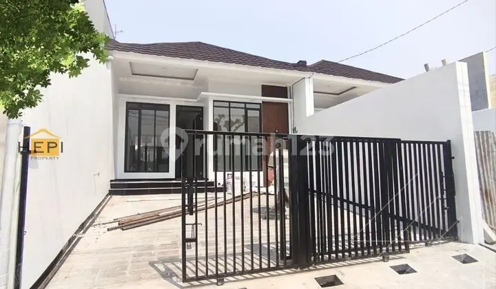 Rumah Baru Tanah Mas Dekat Binus dan Tengah Kota