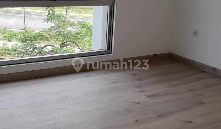 Dijual Cpt N Mrh!!! Rmh Golf Island (hook) Di Pik2, 2 Lantai, 447 M2, Kt 4+1, Km 4+1, Shgb