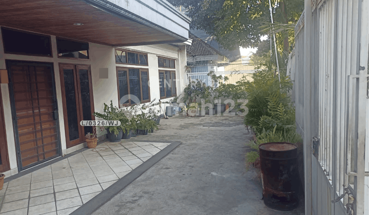 Dijual Rumah Siap Huni Strategis di Cihapit Bandung