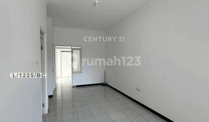 Rumah Siap Huni Lingkungan Nyaman Dan Strategis Di TKI 3 Bandung