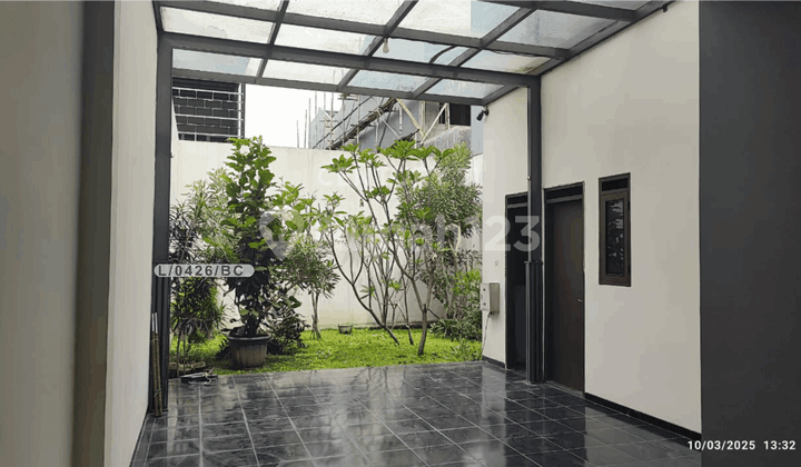 For Sale Comfortable and Ready-to-Occupy House in Taman Mekar Utama Bandung