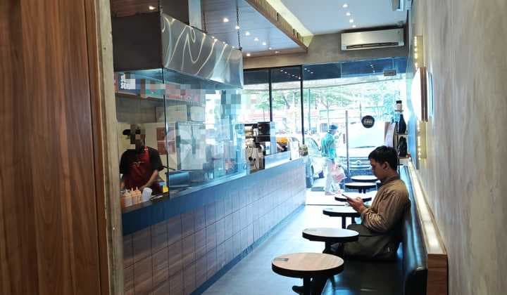 Citra 6, Kalideres, Jakbar..Disewa Ruko 3 Lt, IPL -+ 1Jt Per Bln, Bebas Banjir, Parkir Luas, Air Pam, PLN 5500W, Serti Hgb.-V.4lkj