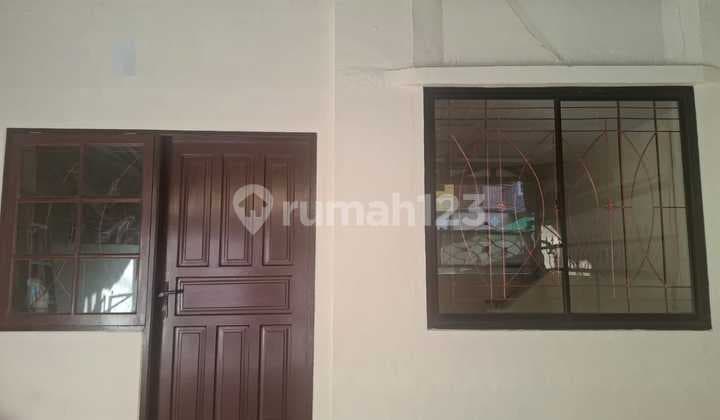 Taman Palem, Cengkareng, Jakbar..Disewa Rumah 2.5 LT, Blok Tdk Banjir, LT 1 Plong..Toilet..Gudang, LT 2 Ruang Keluarga..Kt 2..Toilet..Dapur Bersih, LT 3 Dapur Kotor dan Tempat Cucian.-Put