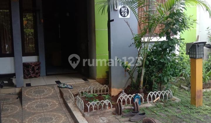 Rumah dijual murah di Perumahan Legenda Wisata Cibubur