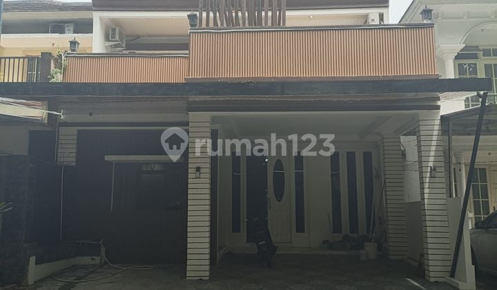 3-Story House for Sale Cheap in Kota Wisata Cibubur Housing Complex