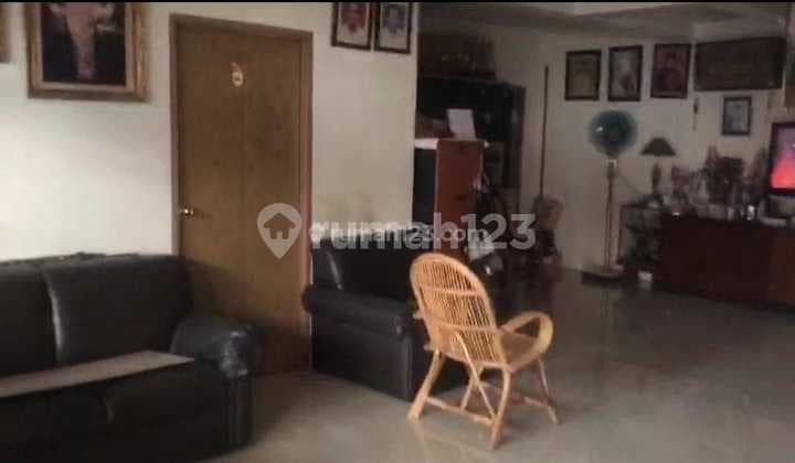 Dijual Cepat Rumah Siap Huni Lokasi Strategis di Tanjung Duren