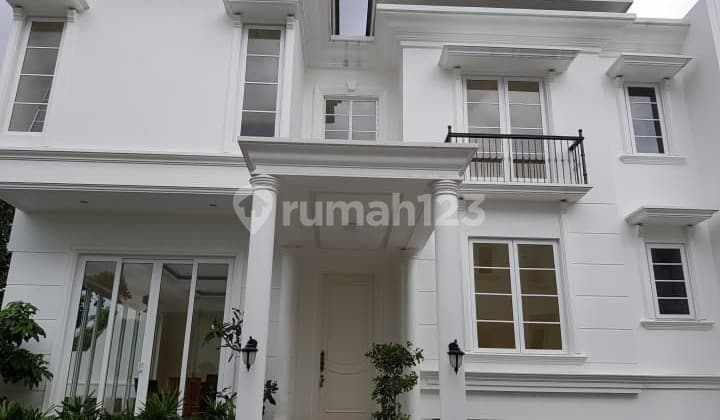 For Rent: Townhouse with a Very Private Atmosphere in Kemang, South Jakarta