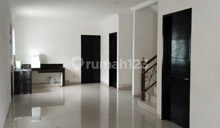 Disewakan Rumah di Kelapa Gading Jakarta Utara