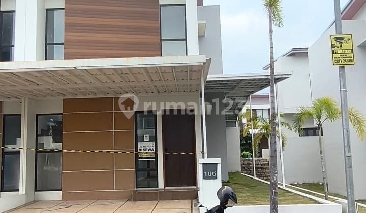 For Sale 2-Story Middle Hook House in Central Hills Cluster Hills View, Batam Center