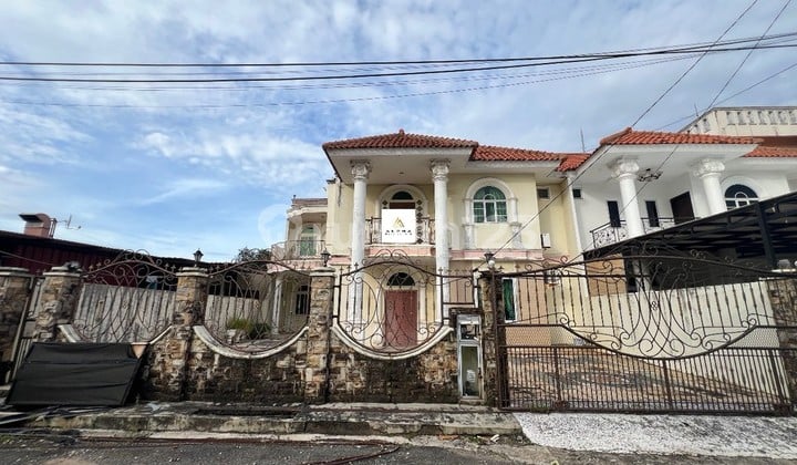 Dijual Cepat Rumah Hook 2.5 Lantai di Citra Indah, Batam Center