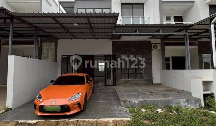 For Rent 2-Story Middle Hook House in Victory Residence, Batam Center