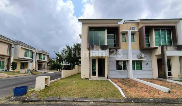 Dijual Rumah Hook 2 Lantai Di The Summer, Batam Center