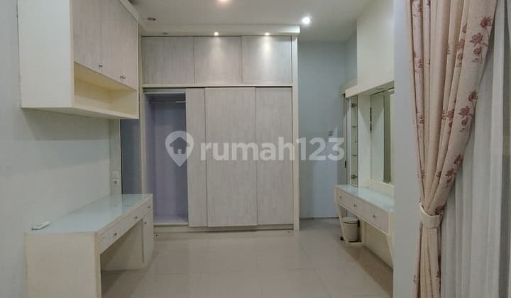 Rumah Kamar Utama Luas dengan Kamar Mandi Dalam, 1 Lantai Cluster Ivy Park Bsb City Semi Furnish Siap Huni Dekat Kampus Unika Bsb