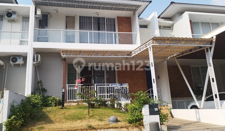 Rumah Full Furnish 2 Lantai Siap Huni Kamar Tidur 3+1+1, Kamar Utama Kamar Mandi Dalam di Bsb City Ivy Park Depan Danau Bsb, Dekat Akses Tol, Unika Kedokteran, Kawasan Industri