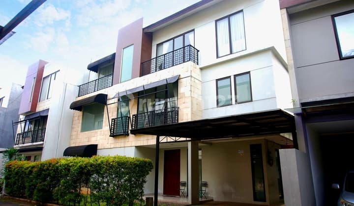 Dijual Rumah Townhouse Mewah 3lantai Di Kebagusan Jakarta Selatan