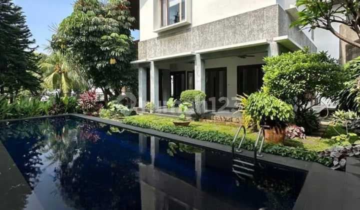 Dijual Rumah Mewah Luas Dengan Private Pool Di Pondok Indah