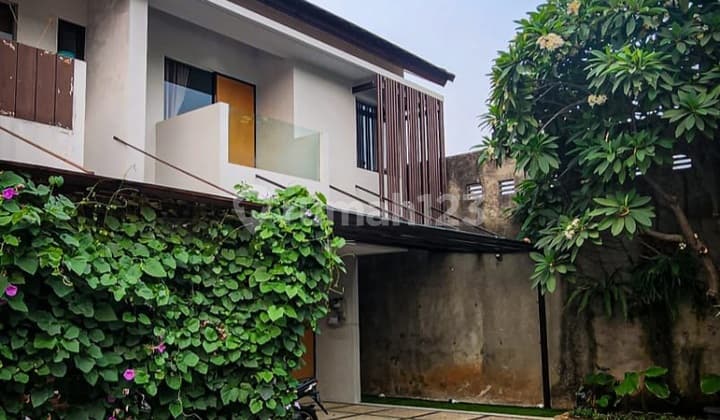 Dijual Rumah 2Lantai Siap Huni bisa KPR Dekat MRT Lebak Bulus