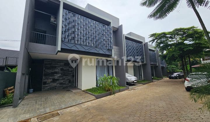 Rumah Modern 2 Lantai Rooftop Luas Dalam Cluster Di Bintaro Sek 2